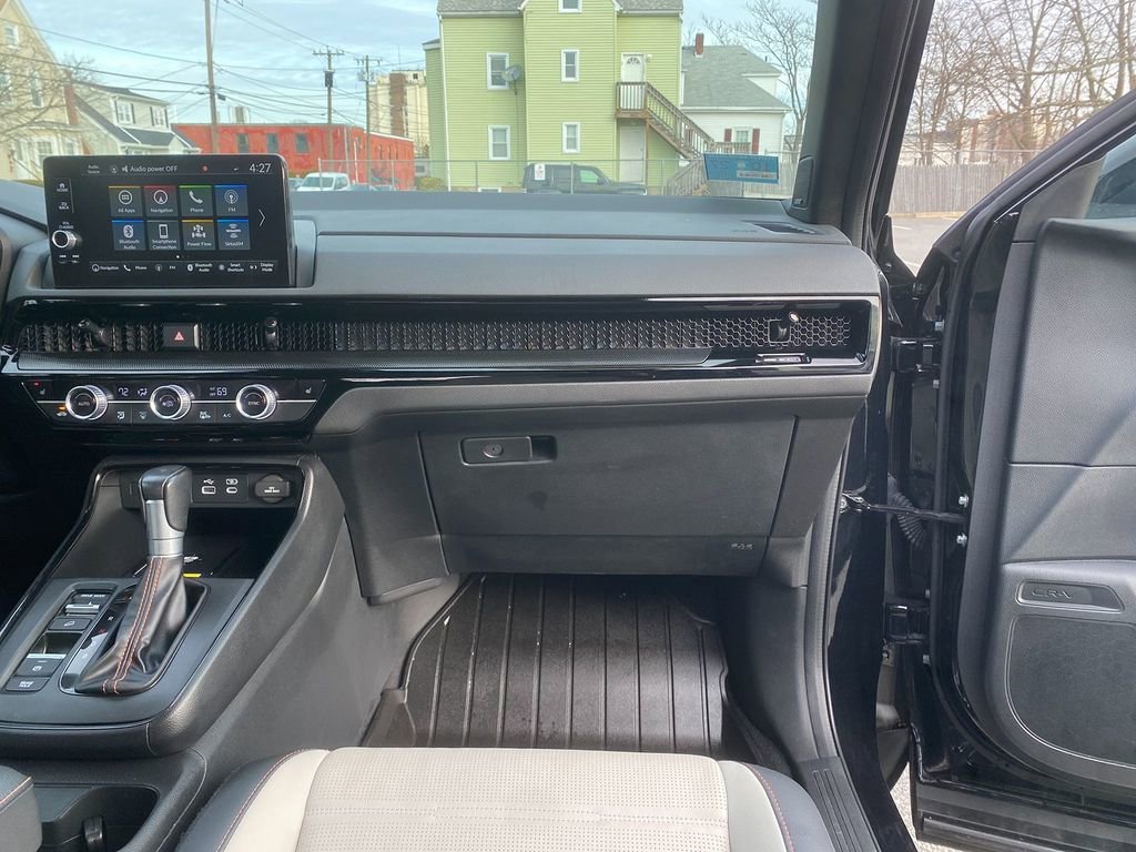 Used 2024 Honda CR-V Sport Touring image 28