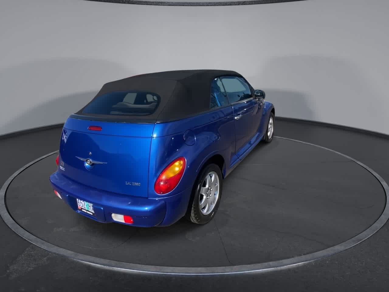 Used 2005 Chrysler PT Cruiser Touring FWD image 7