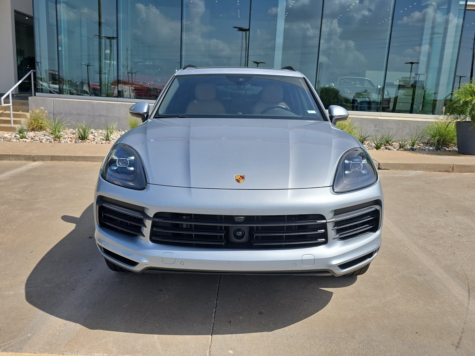 Certified 2023 Porsche Cayenne AWD/4WD image 10