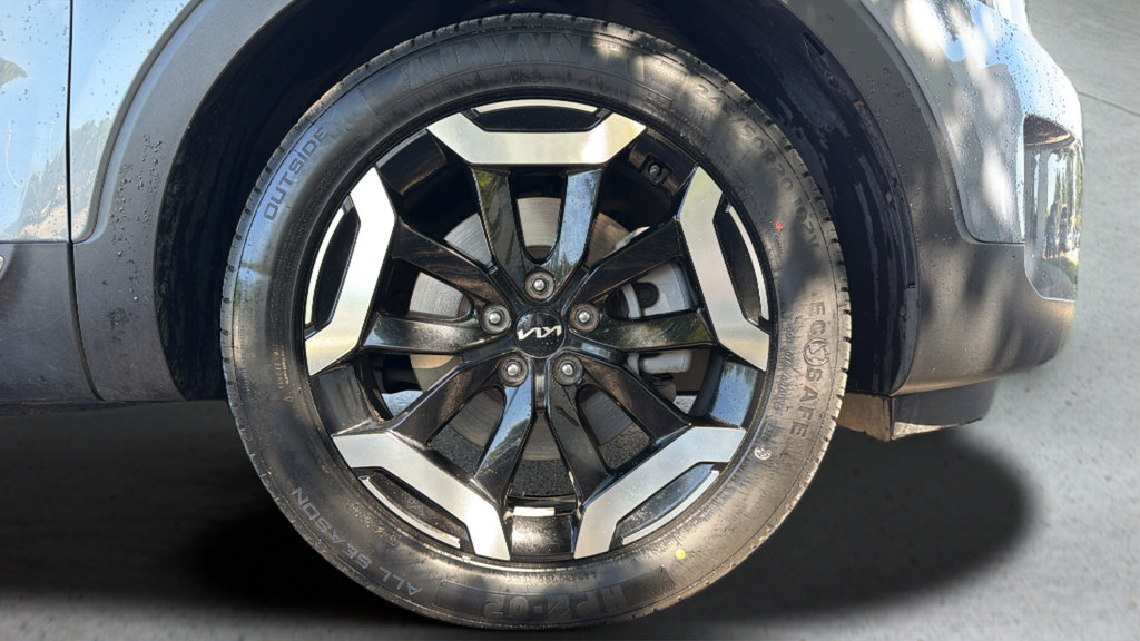 Used 2025 Kia Telluride S AWD/4WD image 47