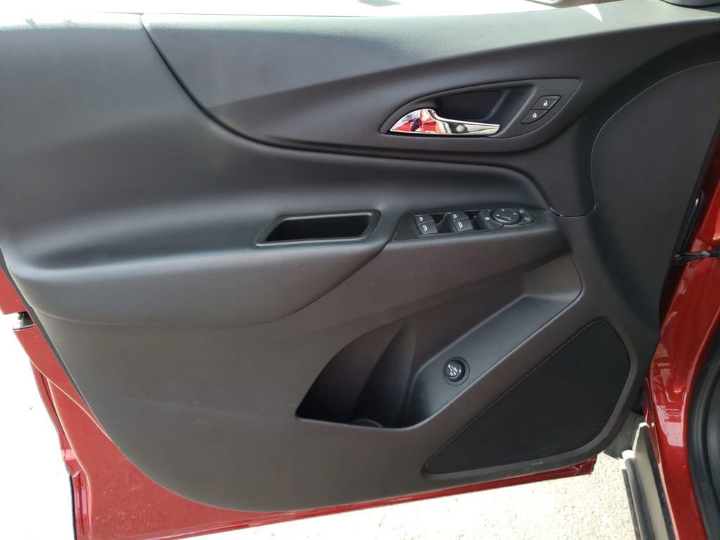 Used 2024 Chevrolet Equinox LT image 10