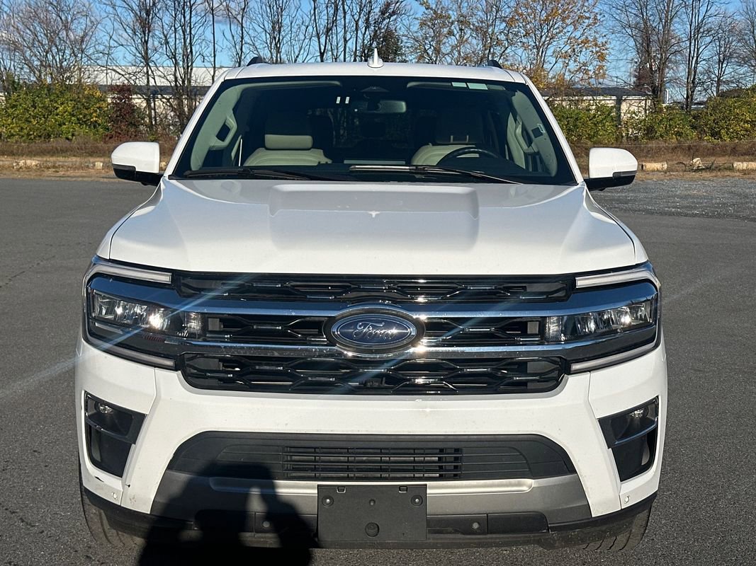 Used 2024 Ford Expedition Max Limited image 3