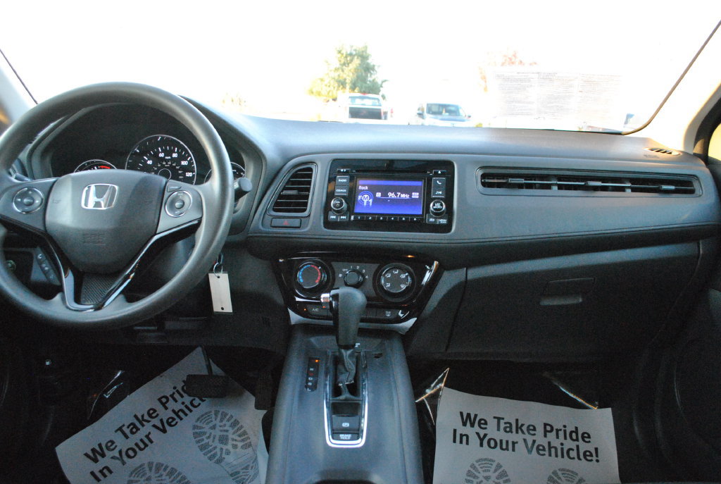 Certified 2018 Honda HR-V LX image 12