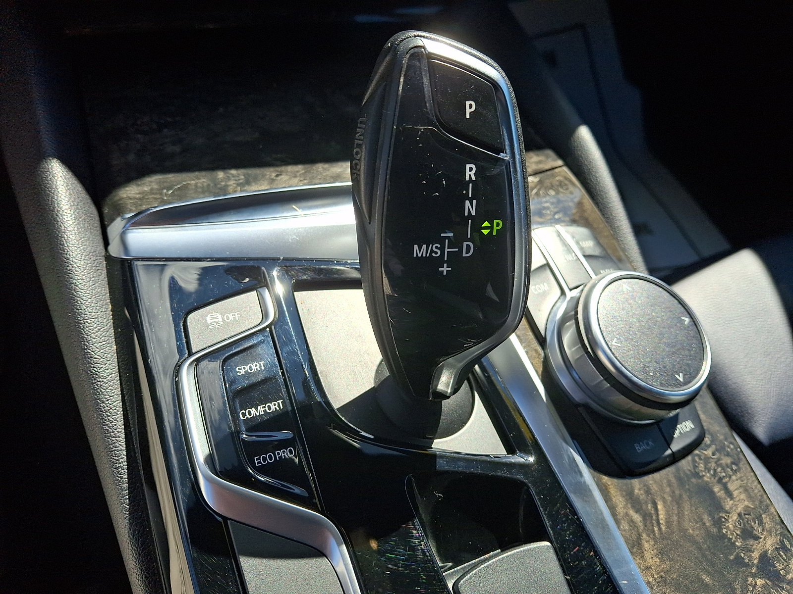 Used 2018 BMW 530i xDrive AWD/4WD image 15