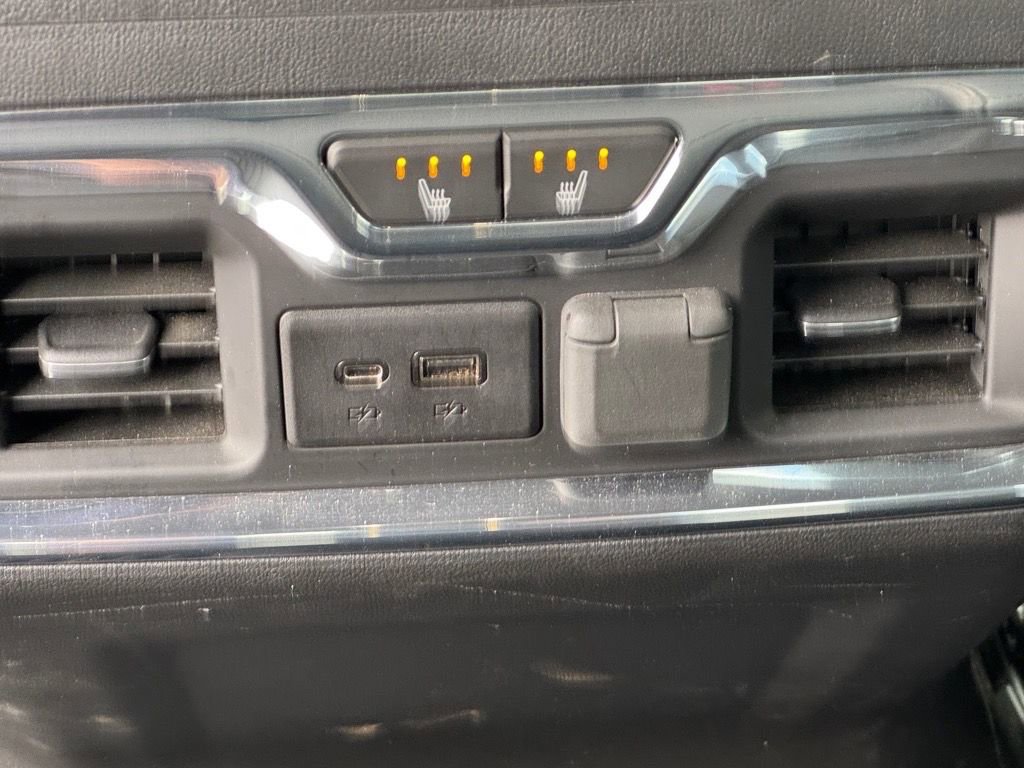 Used 2023 Chevrolet Silverado 2500 LTZ w/ LTZ Plus Package image 13