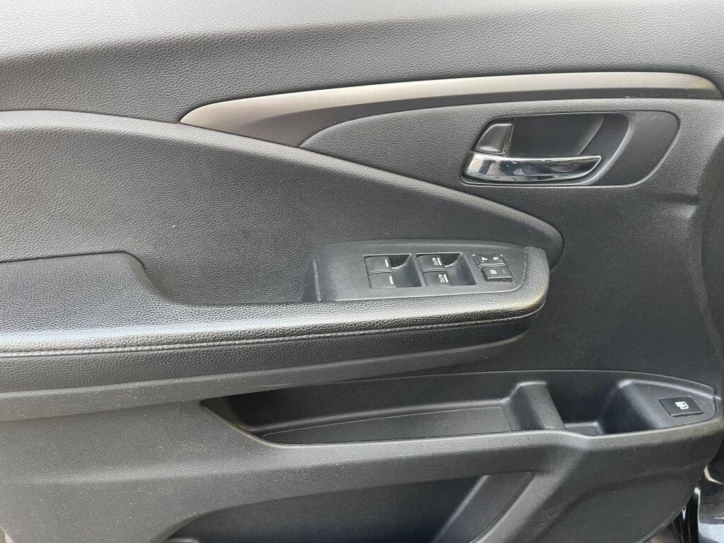 Used 2019 Honda Passport Sport image 8