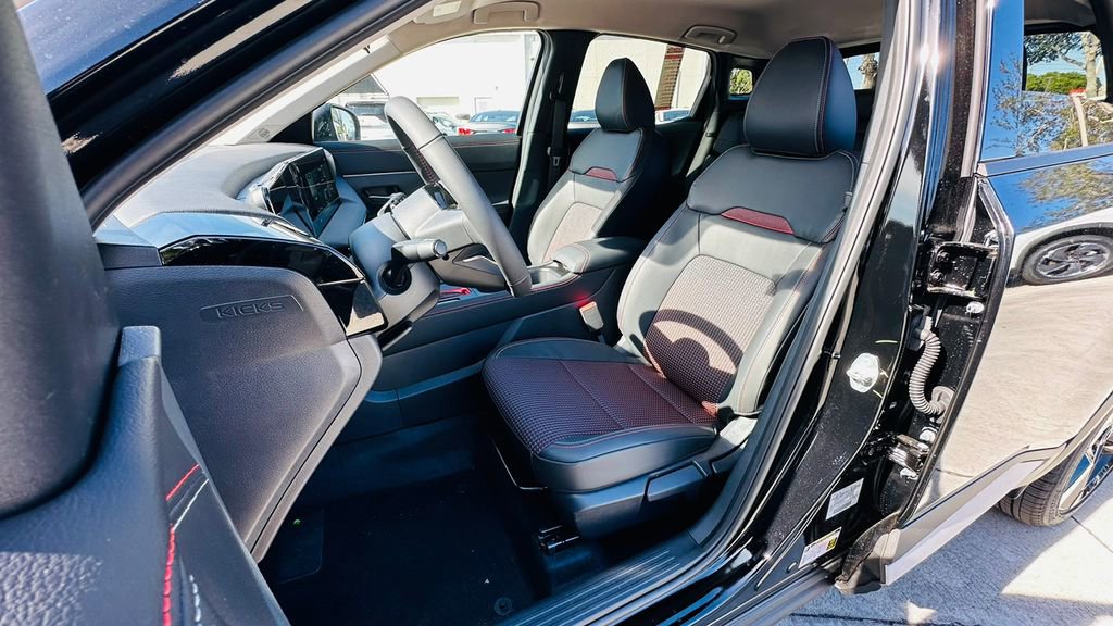 New 2026 Nissan Kicks SR FWD image 27