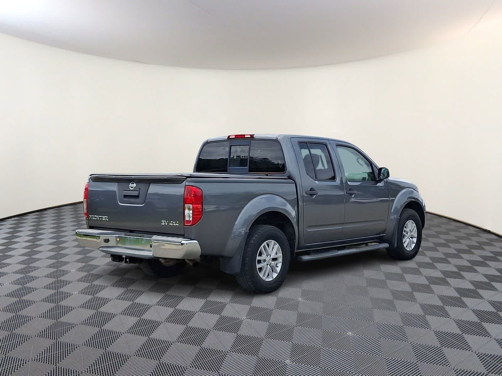 Used 2016 Nissan Frontier SV AWD/4WD image 5