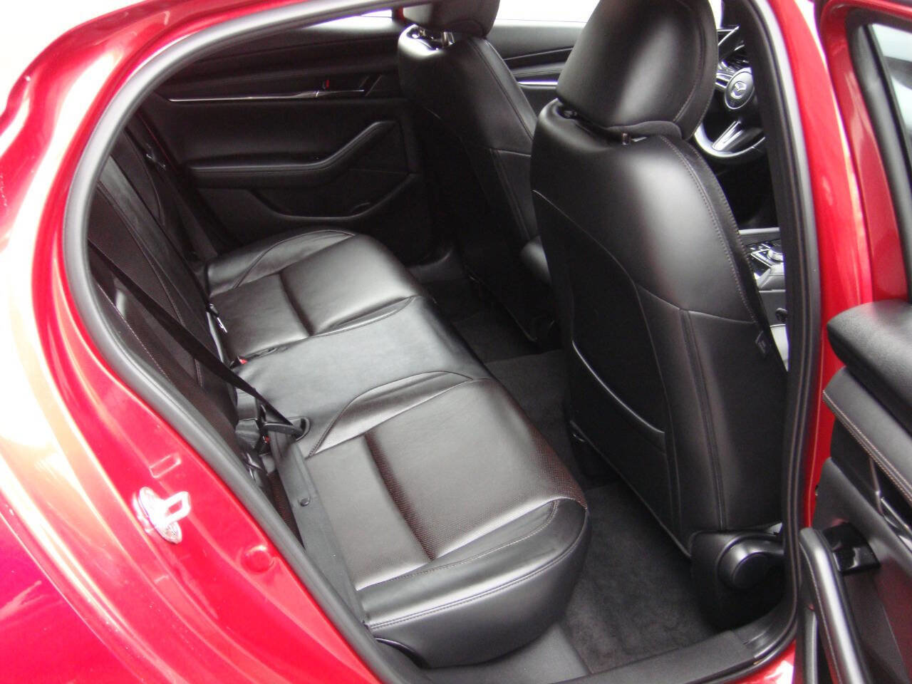 Used 2020 MAZDA MAZDA3 AWD Hatchback w/ Premium Pkg image 16