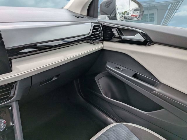 New 2026 Volkswagen Taos S FWD image 17