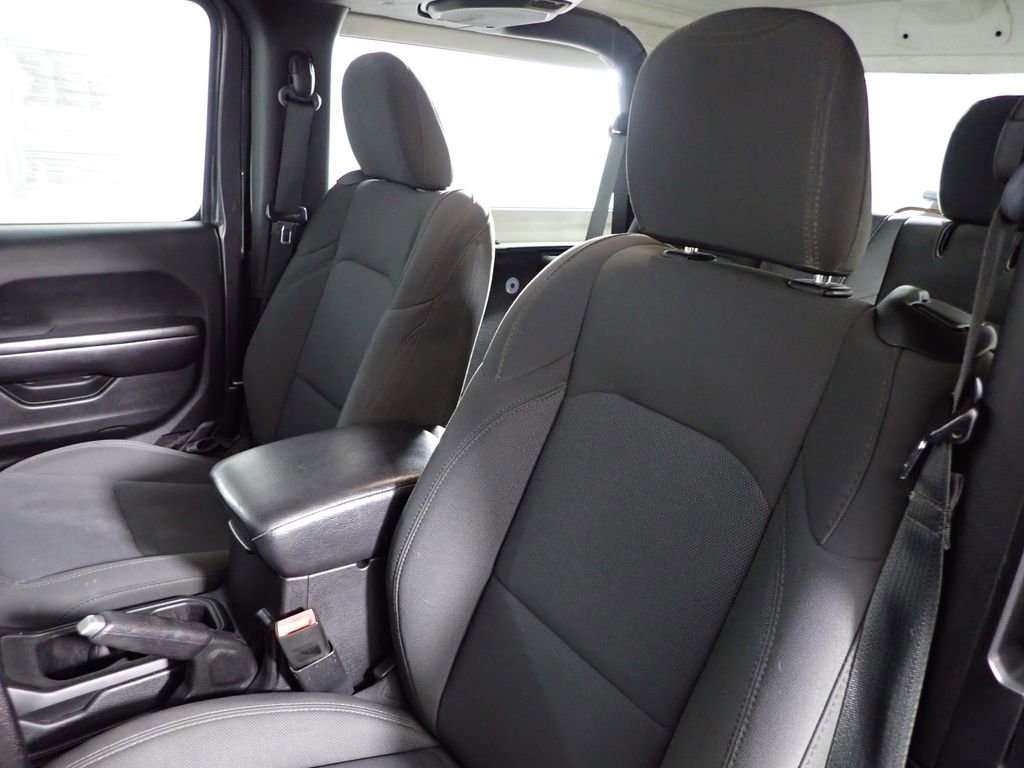 Used 2020 Jeep Wrangler Sport AWD/4WD image 29