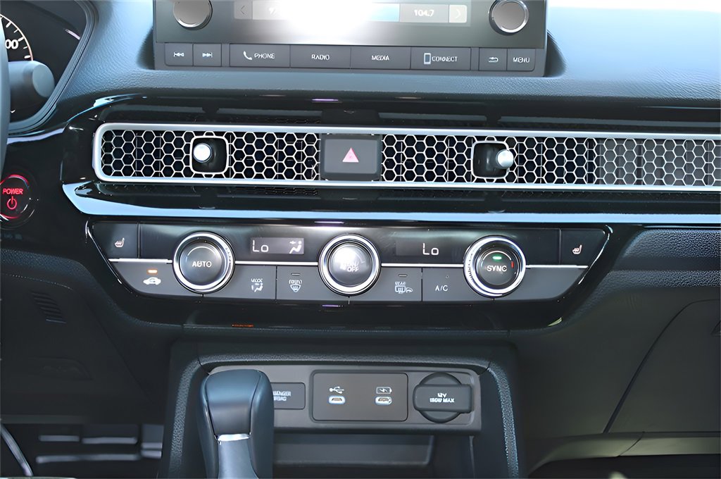 Used 2025 Honda Civic Sport image 19