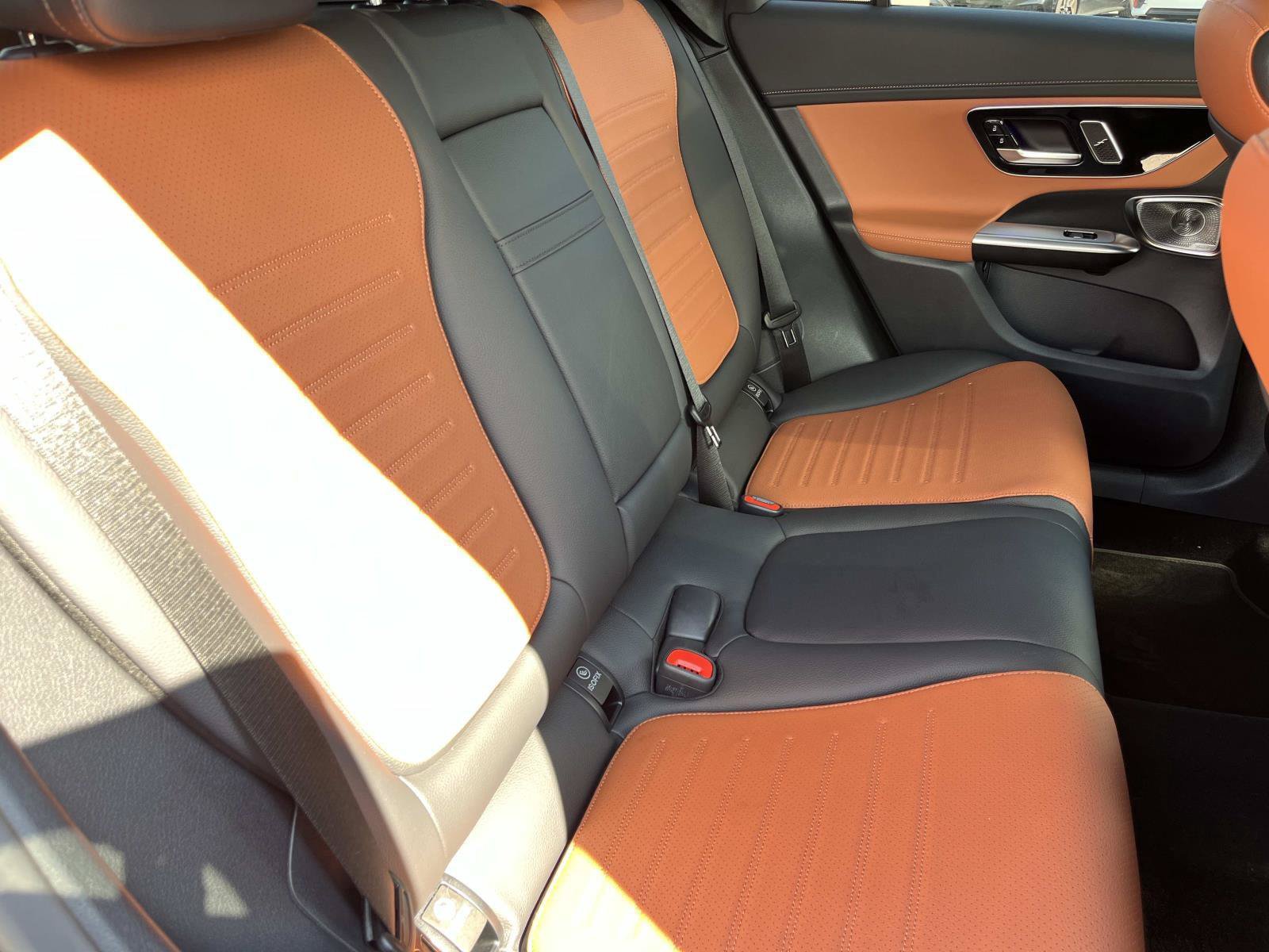 Certified 2024 Mercedes-Benz GLC 300 4MATIC image 20