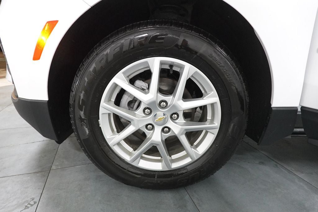 Used 2022 Chevrolet Equinox LS w/ LS Convenience Package AWD/4WD image 34