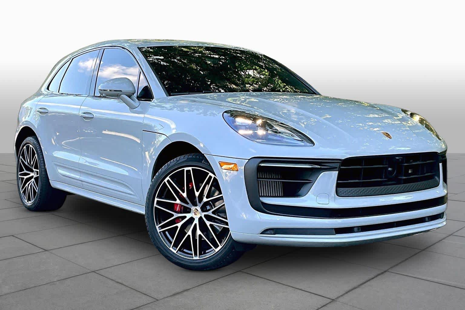 Used 2023 Porsche Macan S AWD/4WD image 3