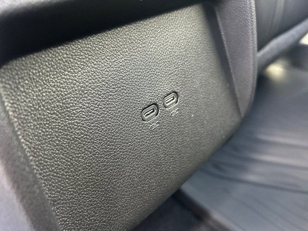 New 2025 Chevrolet Equinox EV RS w/ LPO, Illumination Package image 19