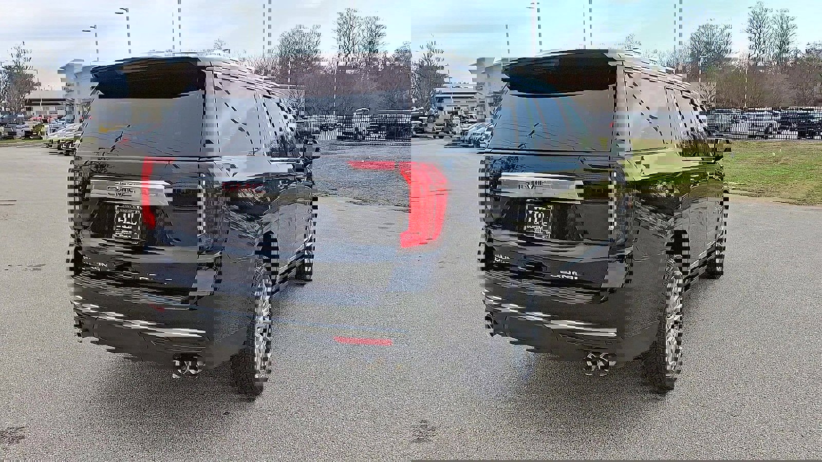 Certified 2024 GMC Yukon XL Denali image 8