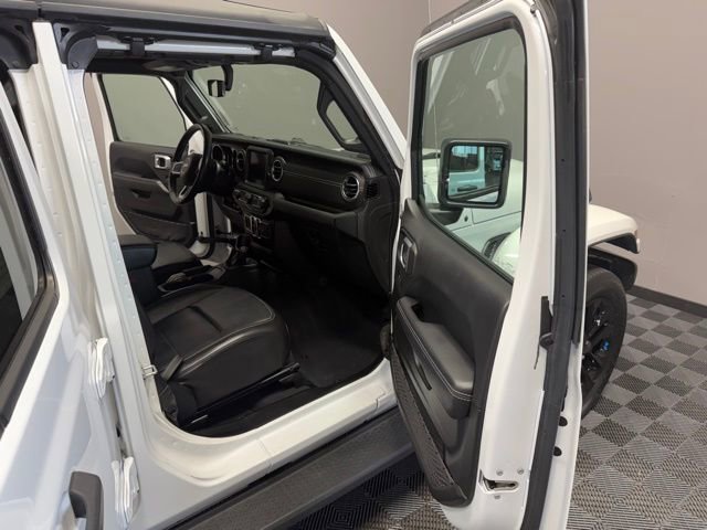 Used 2022 Jeep Wrangler Unlimited Sahara image 18