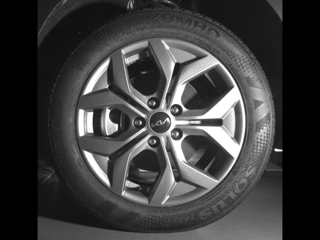 Certified 2026 Kia Seltos LX AWD/4WD image 10