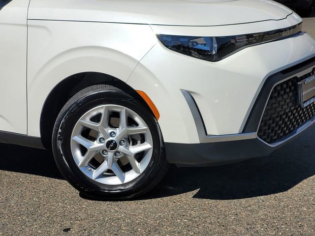 Used 2025 Kia Soul LX w/ LX Technology Package image 6