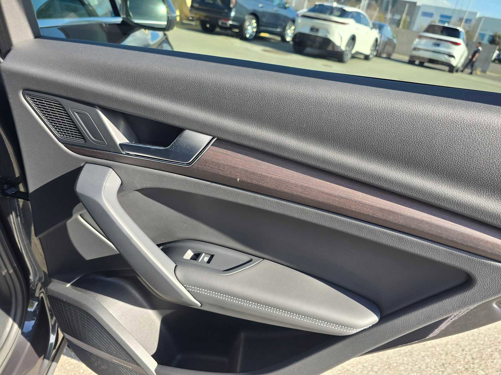 Used 2021 Audi Q5 Premium Plus image 13