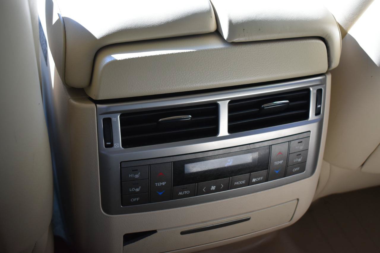 Used 2013 Lexus LX 570 4WD w/ Luxury Pkg image 24
