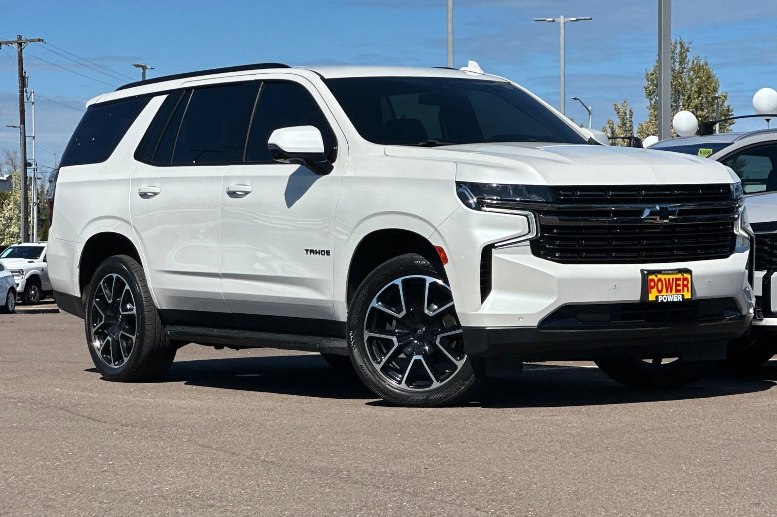 Used 2022 Chevrolet Tahoe RST w/ Luxury Package AWD/4WD image 2