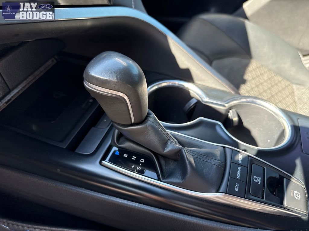Used 2019 Toyota Camry XSE FWD image 26