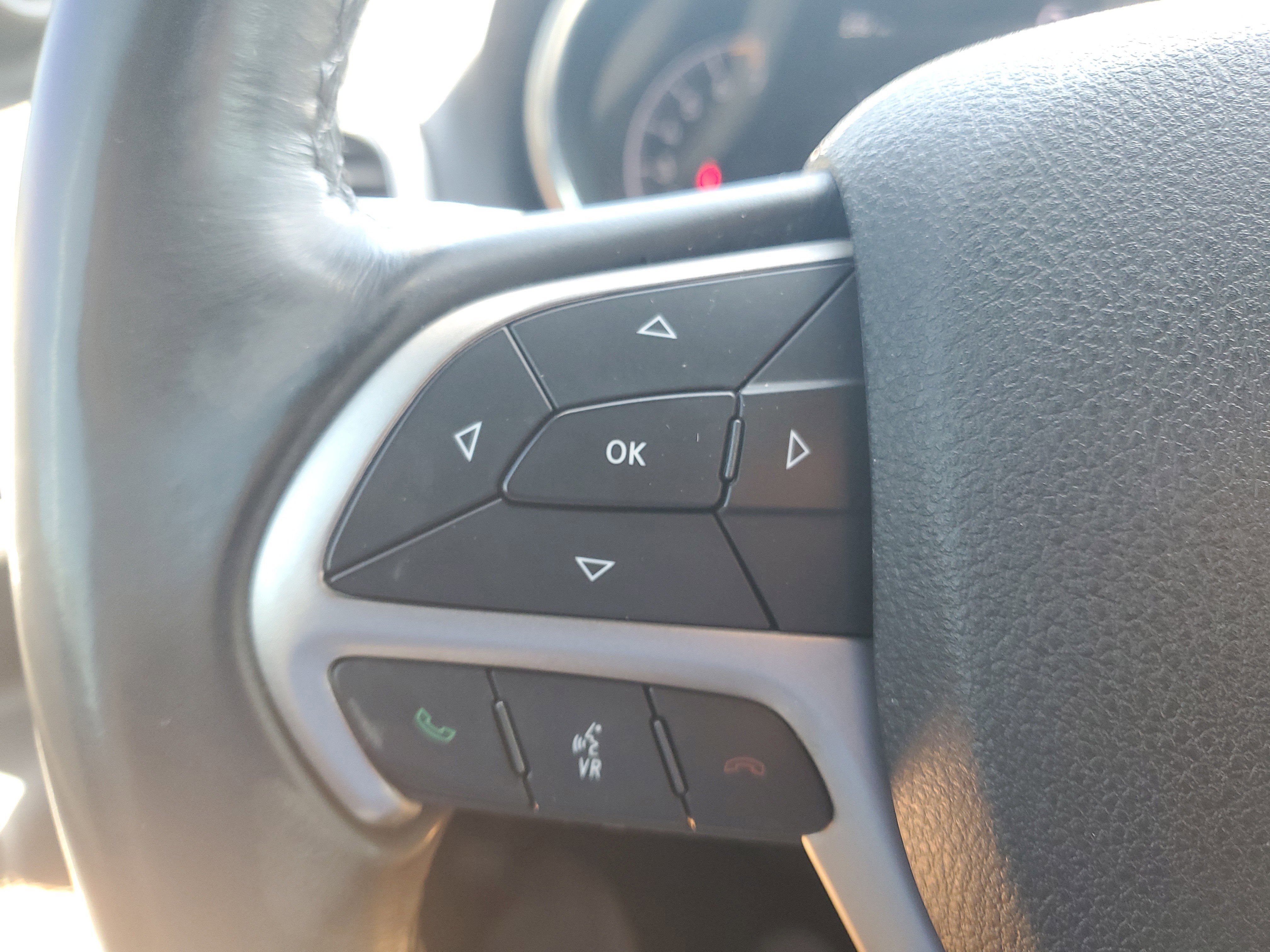 Used 2018 Jeep Grand Cherokee Laredo image 20