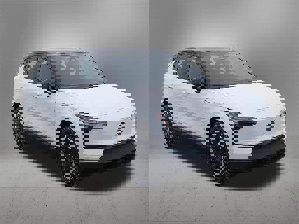 Certified 2025 Volvo EX30 Plus w/ Protection Package Premier image 8