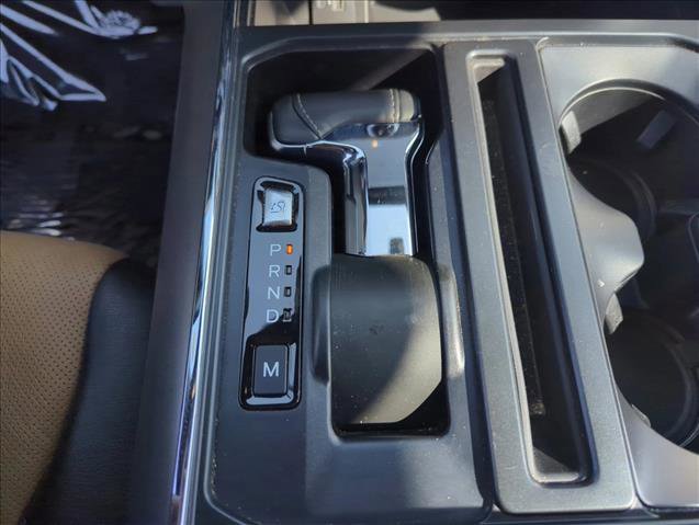 Used 2021 Ford F150 Lariat w/ FX4 Off-Road Package AWD/4WD image 15