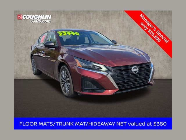 Certified 2025 Nissan Altima 2.5 SV FWD image 1