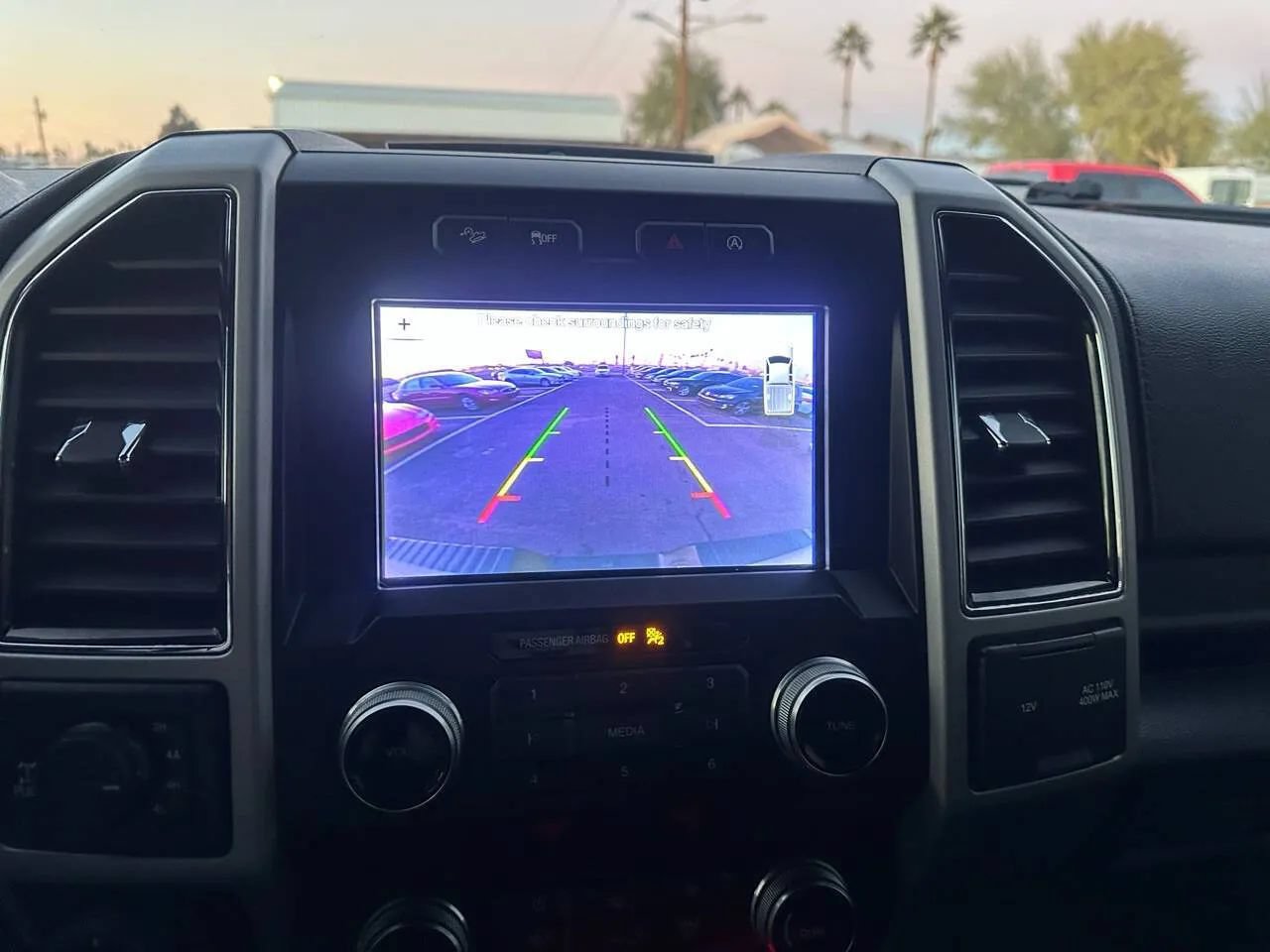 Used 2019 Ford F150 Lariat w/ Equipment Group 502A Luxury AWD/4WD image 20