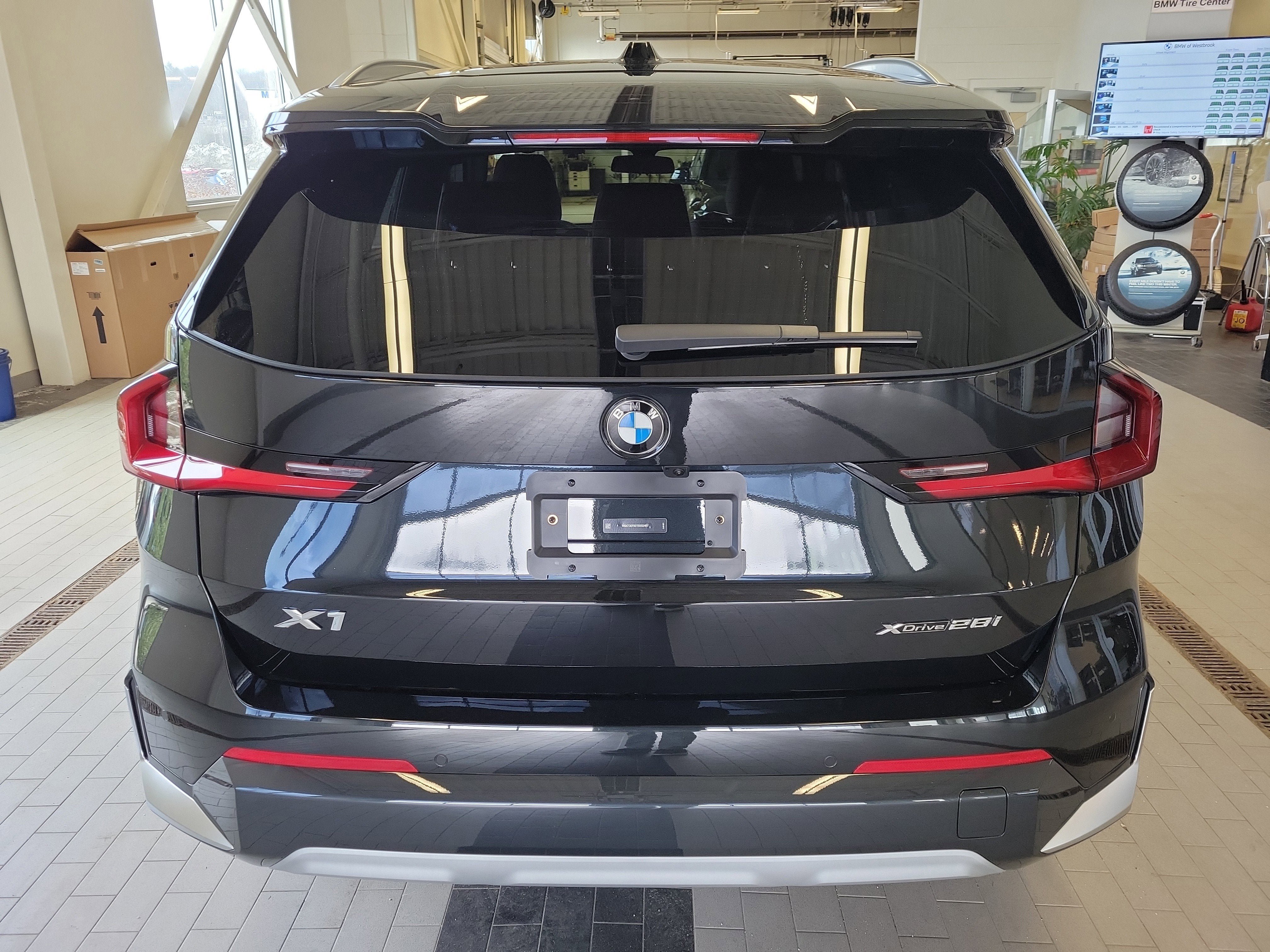 New 2026 BMW X1 xDrive28i w/ Technology Package AWD/4WD image 6