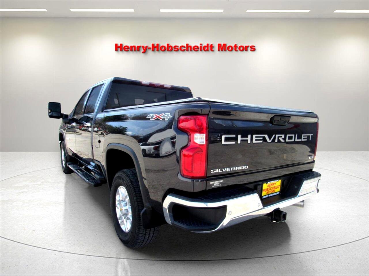 Used 2024 Chevrolet Silverado 3500 LTZ w/ LTZ Convenience Package image 11