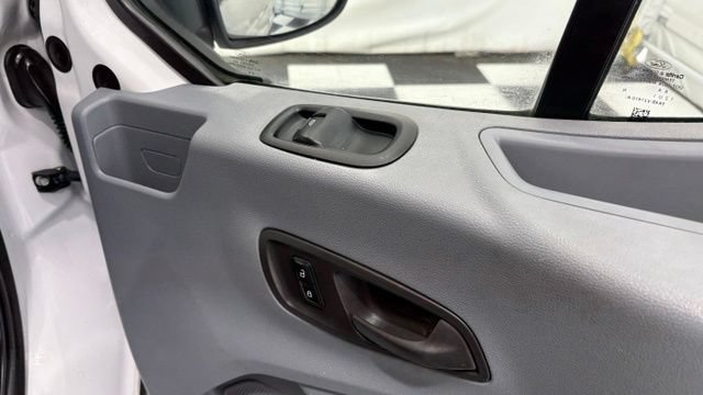 Used 2018 Ford Transit 250 148 Low Roof RWD image 19