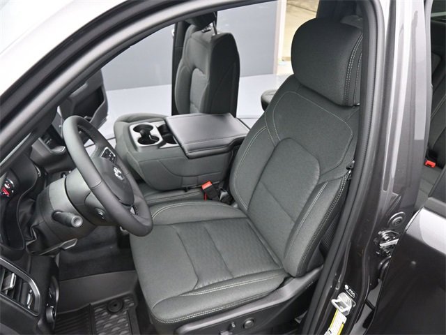 New 2026 RAM 1500 4x4 Crew Cab image 11