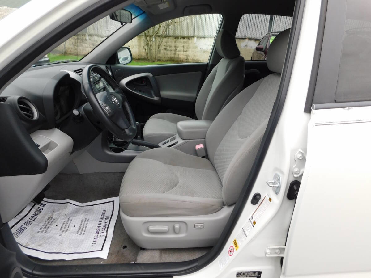 Used 2007 Toyota RAV4 Limited AWD/4WD image 6