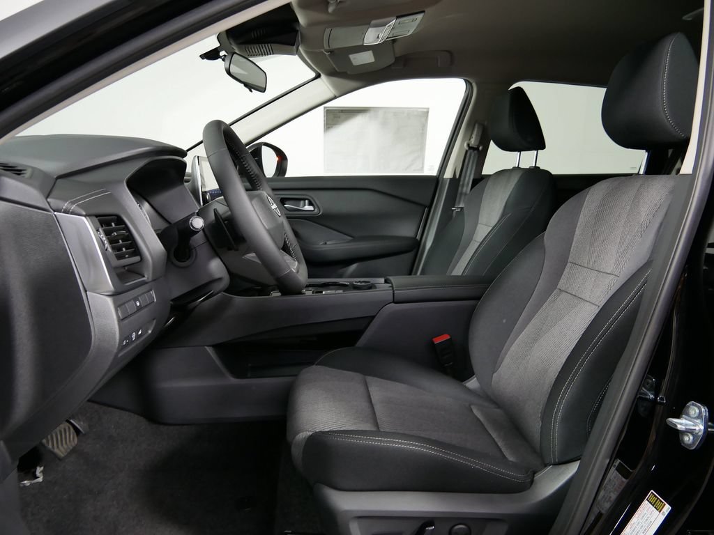 New 2026 Nissan Rogue SV AWD/4WD image 15