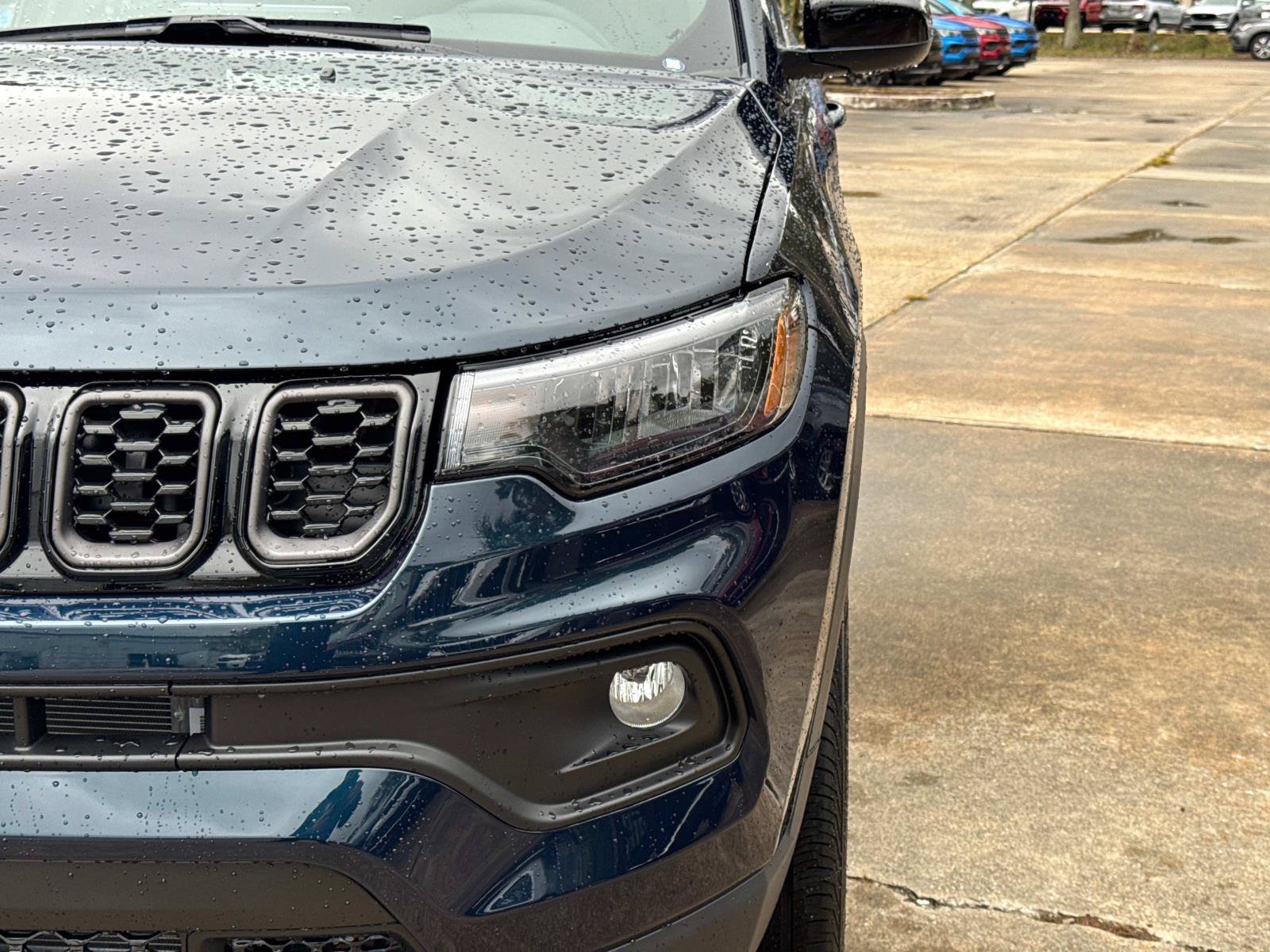 New 2026 Jeep Compass Latitude AWD/4WD image 9