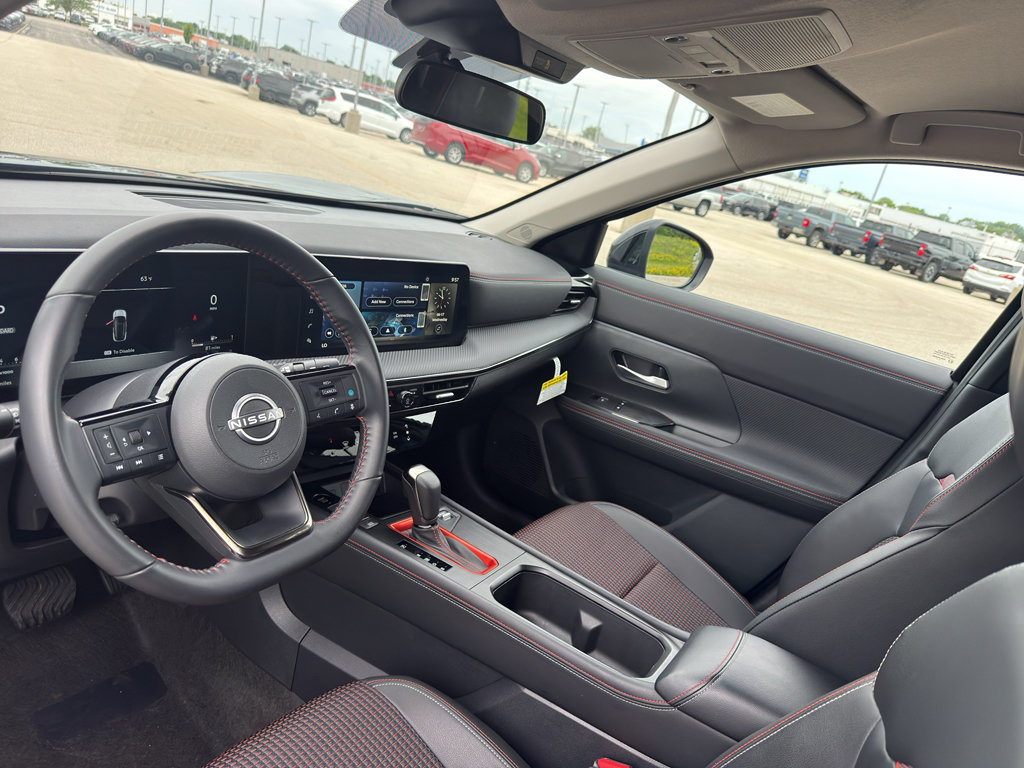 Certified 2025 Nissan Kicks SR AWD/4WD image 25