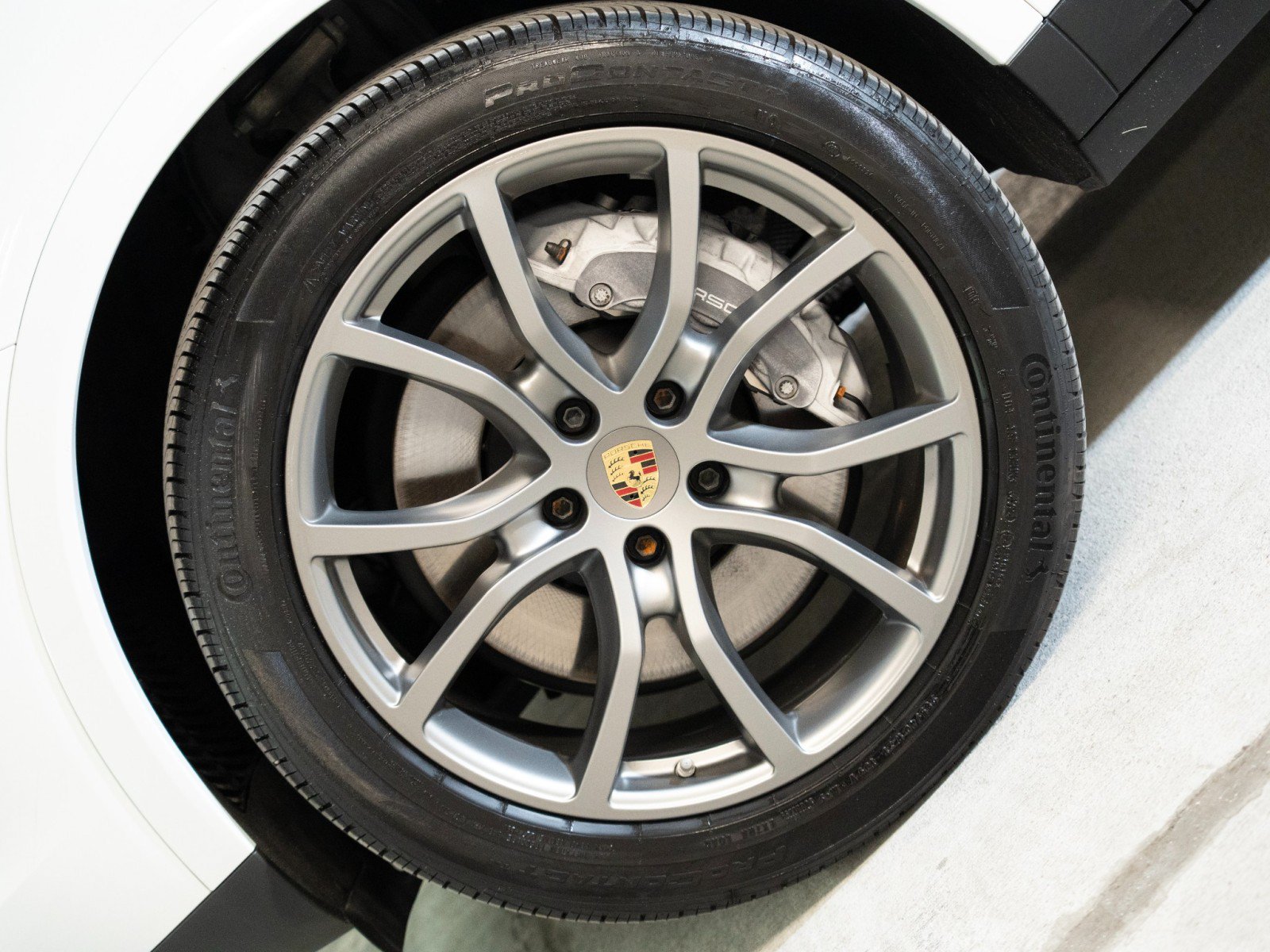 Certified 2023 Porsche Cayenne Coupe AWD/4WD image 11