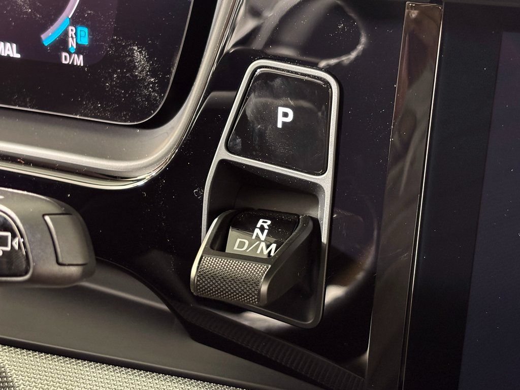 Certified 2026 Porsche Cayenne AWD/4WD image 27