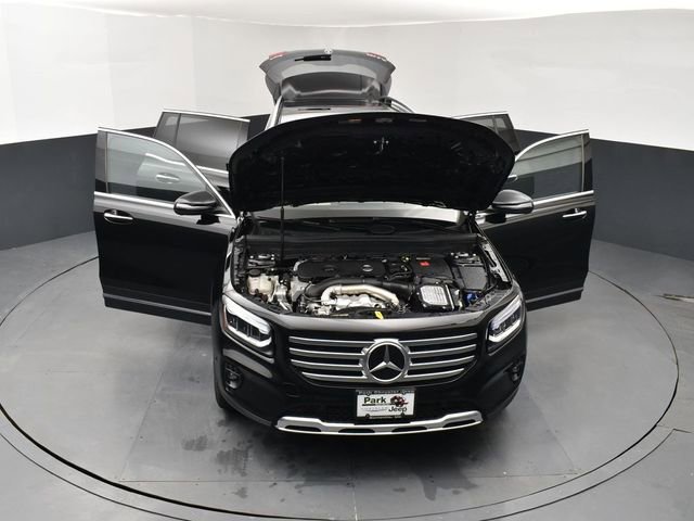 Used 2025 Mercedes-Benz GLB 250 4MATIC image 25