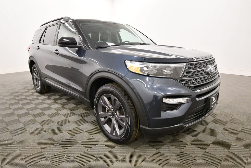 Used 2023 Ford Explorer XLT w/ Equipment Group 202A AWD/4WD image 10