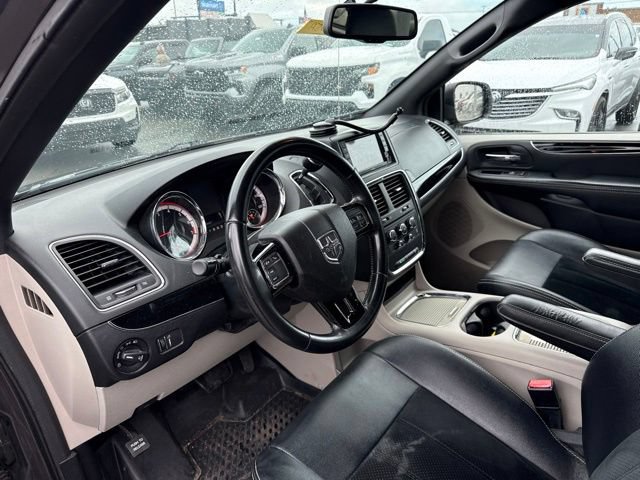 Used 2018 Dodge Grand Caravan SXT FWD image 10