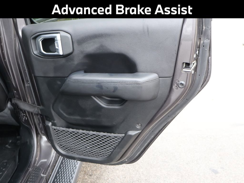 Used 2021 Jeep Wrangler Unlimited Sahara image 15