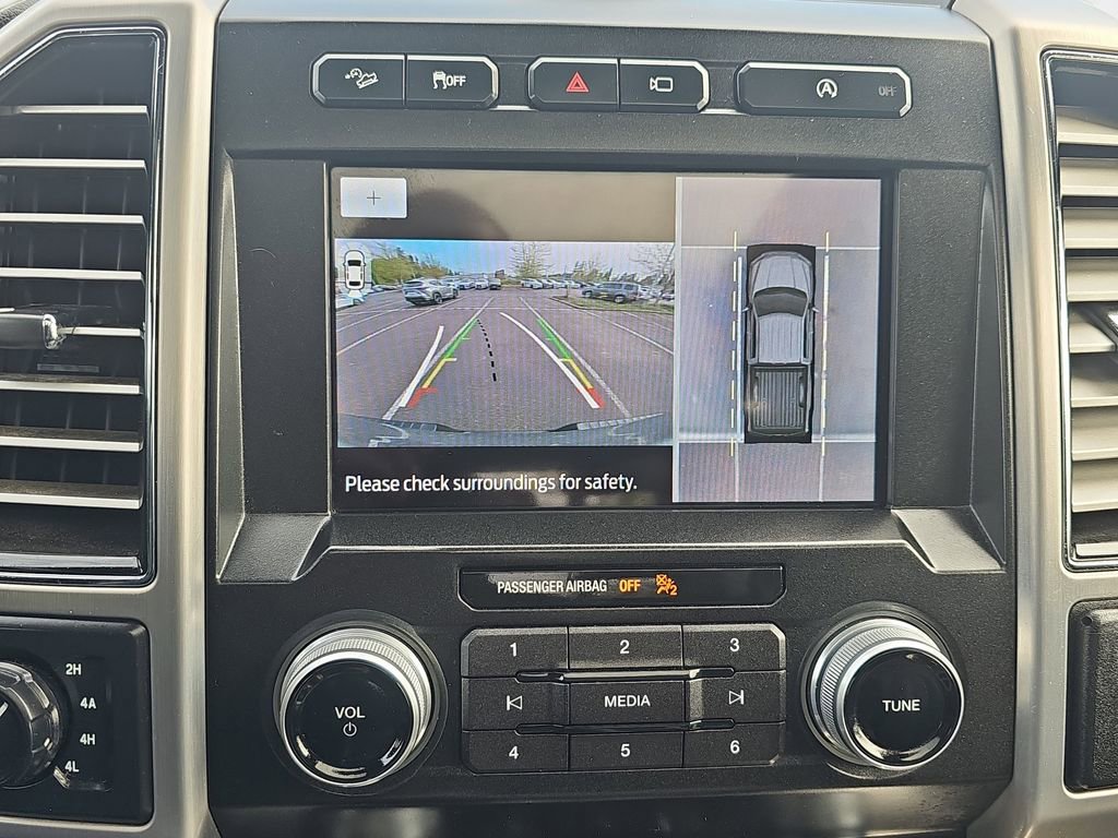 Used 2019 Ford F150 Platinum w/ Equipment Group 701A Luxury AWD/4WD image 31