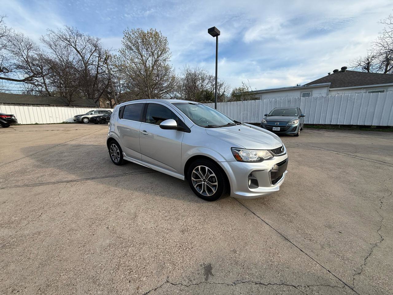 Used 2019 Chevrolet Sonic LT w/ Convenience Package image 3