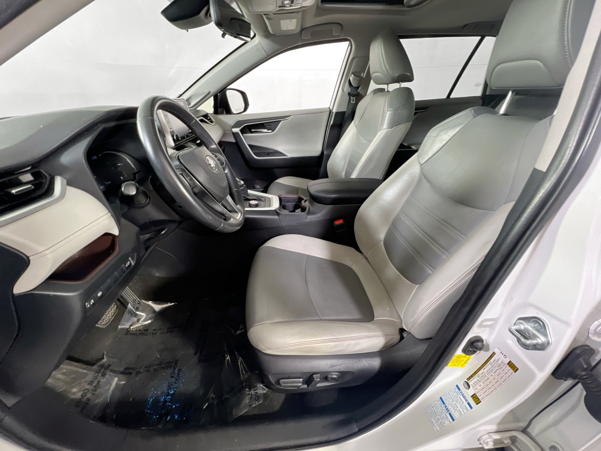 Used 2020 Toyota RAV4 Limited w/ All Weather Liner Package AWD/4WD image 21
